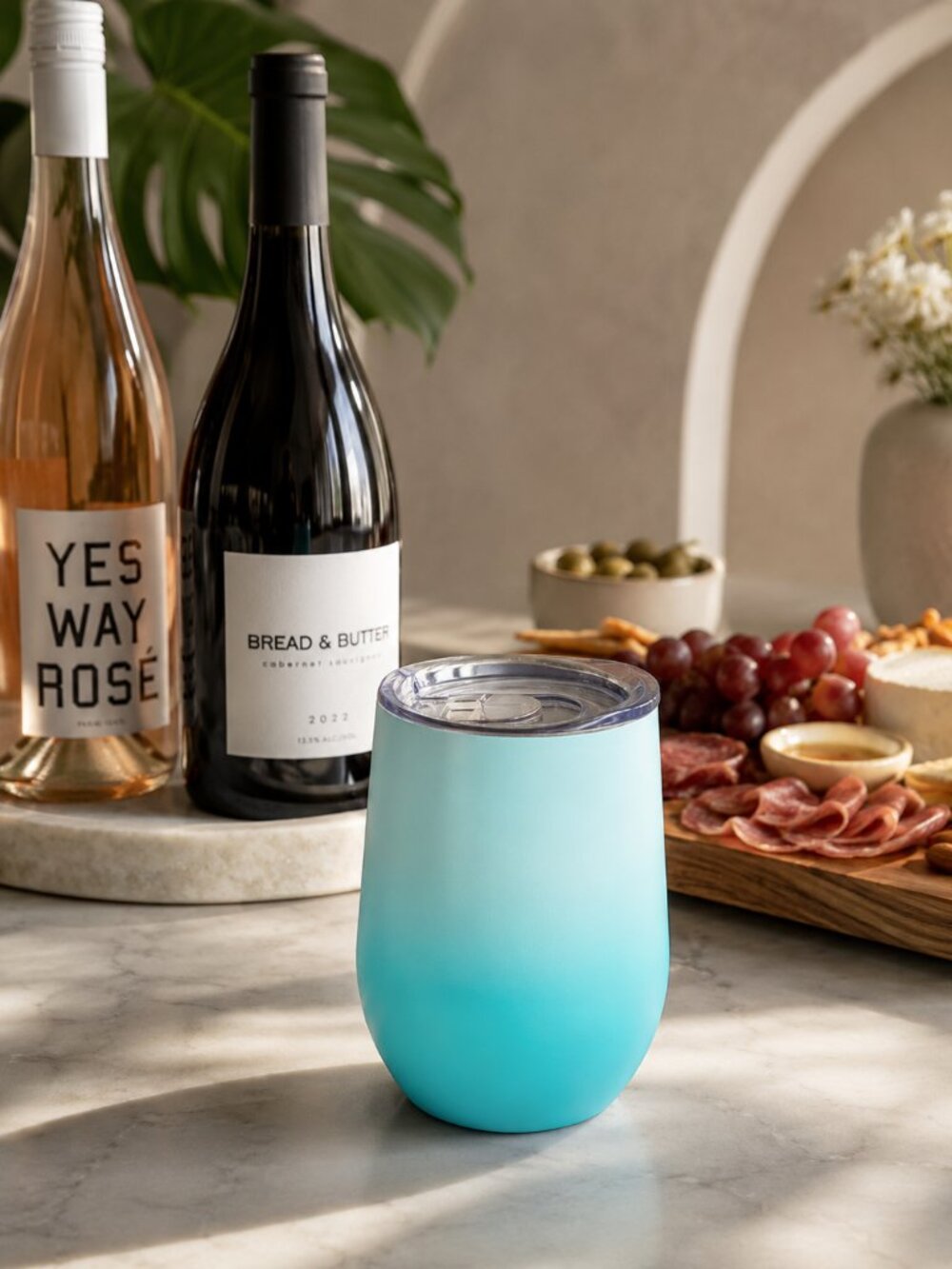 CHIC & TONIC CORAL SEA INSULATED REUSABLE WINE TUMBLER | 12 OZ | NEW